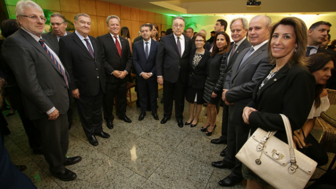 Diretores da ABCZ participam de cerimônia de entrega de Prêmio CNA