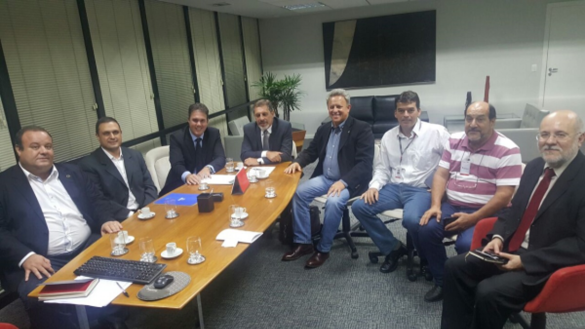 ABCZ e BDMG discutem linhas de crédito para Pró-Genética