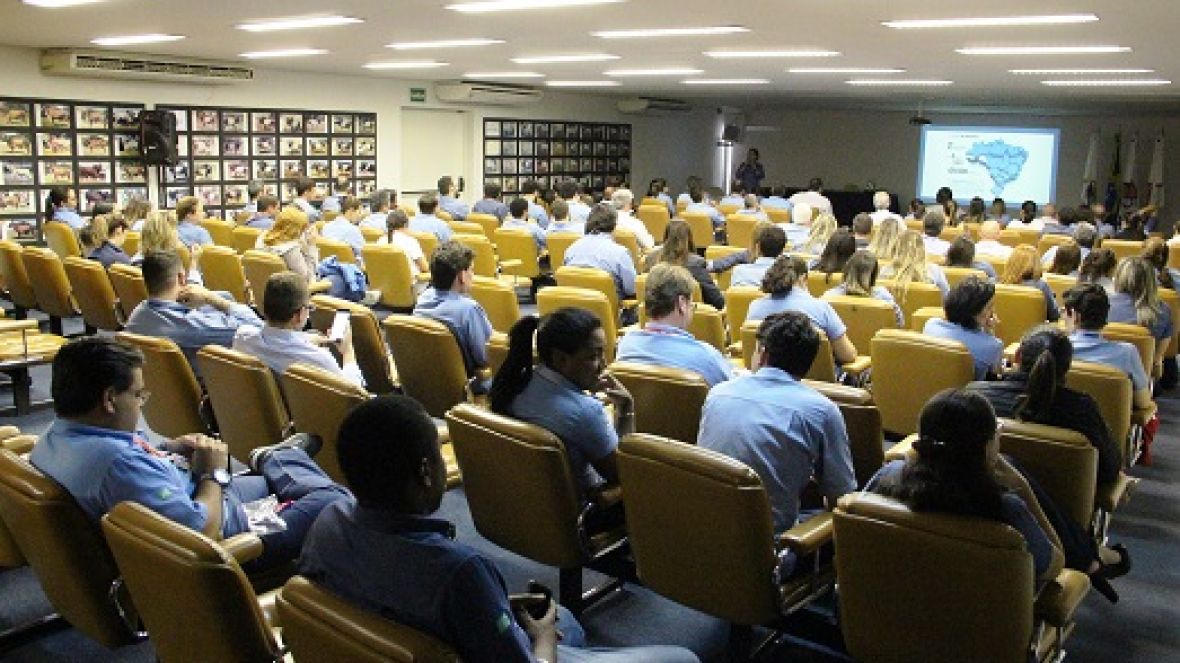 Campanha ?Novembro Azul ? O papo agora é com os homens? é apresentada a colaboradores da ABCZ