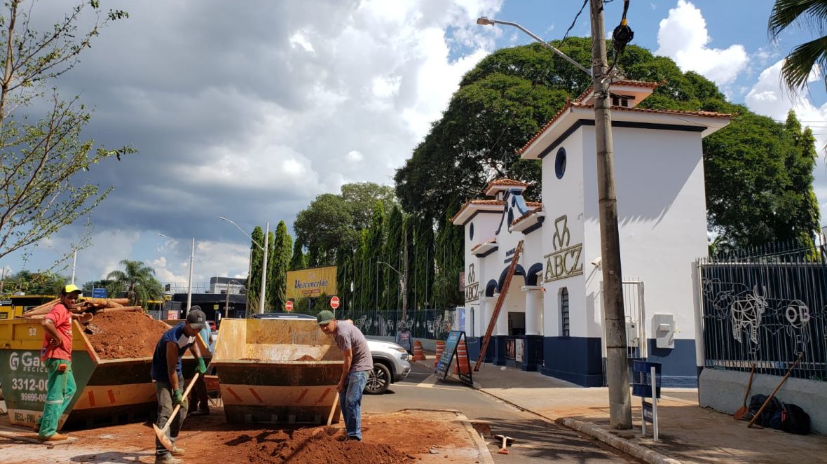 Preparativos para a ExpoZebu 2022 movimentam o Parque Fernando Costa