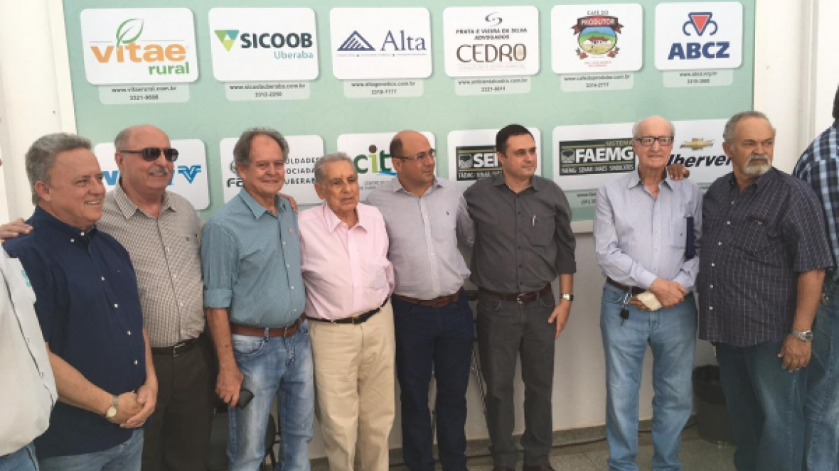Presidente da ABCZ participa de comemoração dos 50 anos do SRU