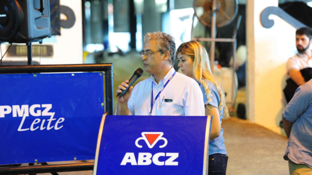 Concurso Leiteiro da ExpoZebu 2017 já tem as grandes campeãs
