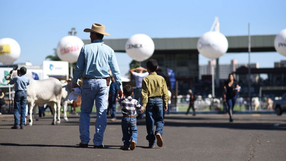 89ª ExpoZebu já atraiu milhares de visitantes ao Parque Fernando Costa