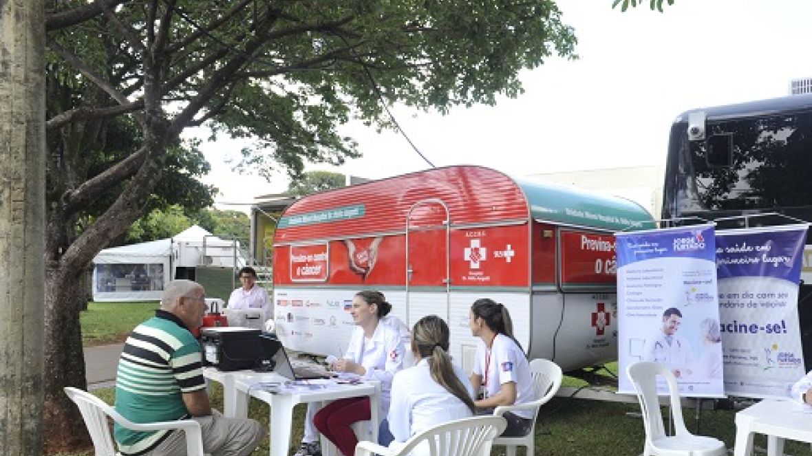 Dr. Hélio Angotti promove ações contra o Câncer durante a 81ª ExpoZebu
