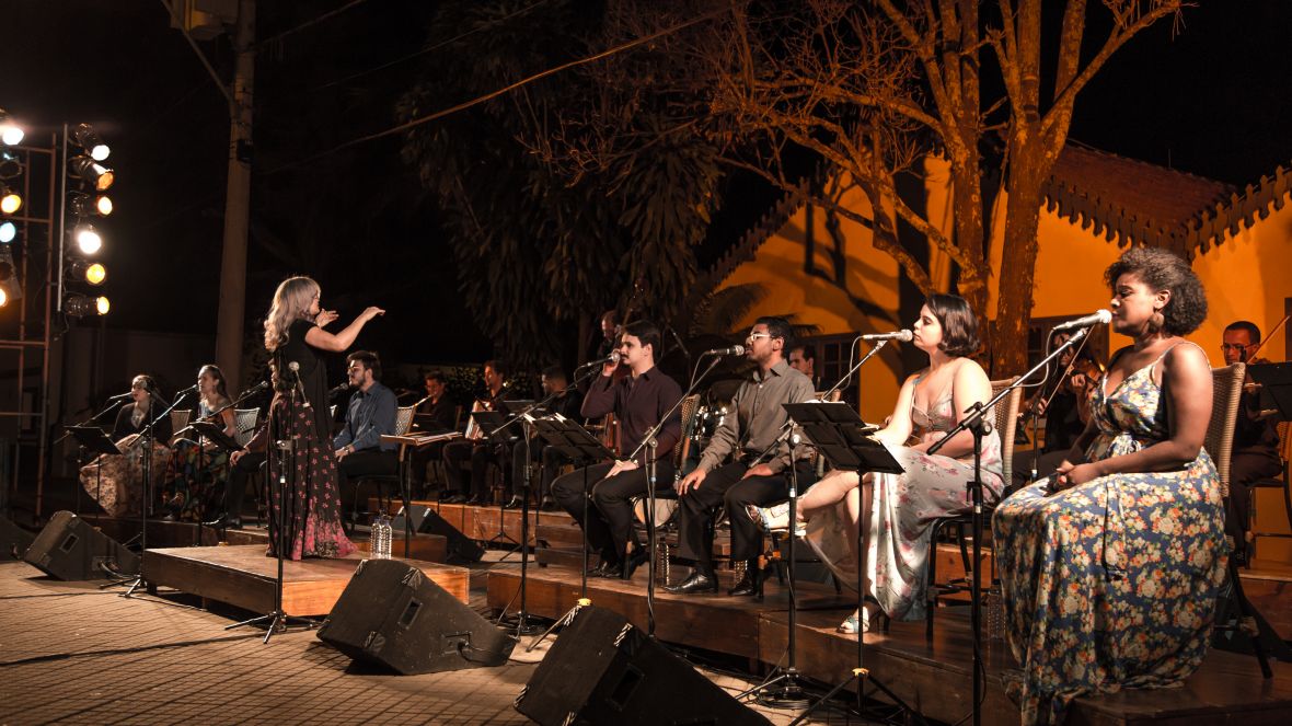 Viola Enluarada é uma das atrações confirmadas no ‘Natal Cultural no Parque 2021’