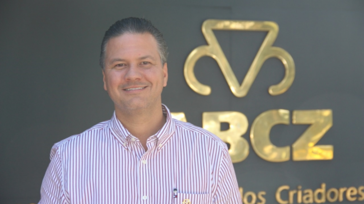 Ricardo Abreu é o novo gerente de Fomento de Programas de Melhoramento Genético da ABCZ