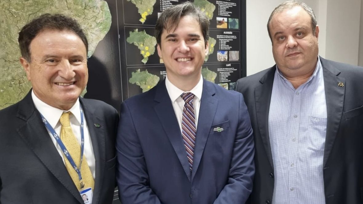 Vice-presidente da ABCZ participa da posse do novo chefe-geral da Embrapa Territorial