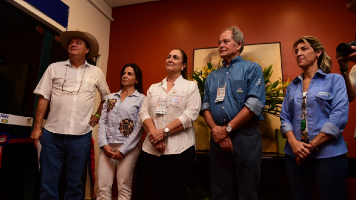  ABCZ inaugura novo auditório do Brazilian Cattle e homenageia Rubikinho Carvalho