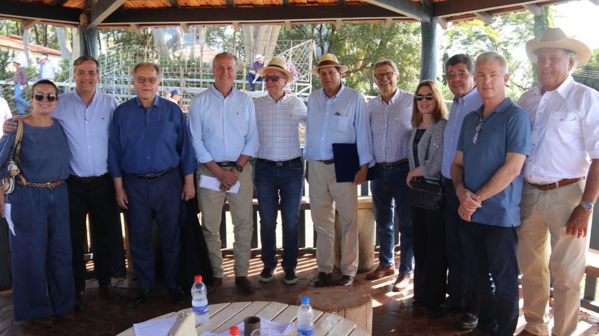 ABCZ participa de Dia de Campo comemorativo dos 50 anos do Leilão Brumado, em Barretos (SP)