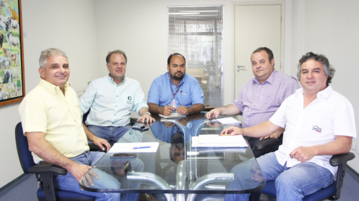 Em reunião, ABCZ e Nelore discutem preparativos da Expoinel Minas 2018 