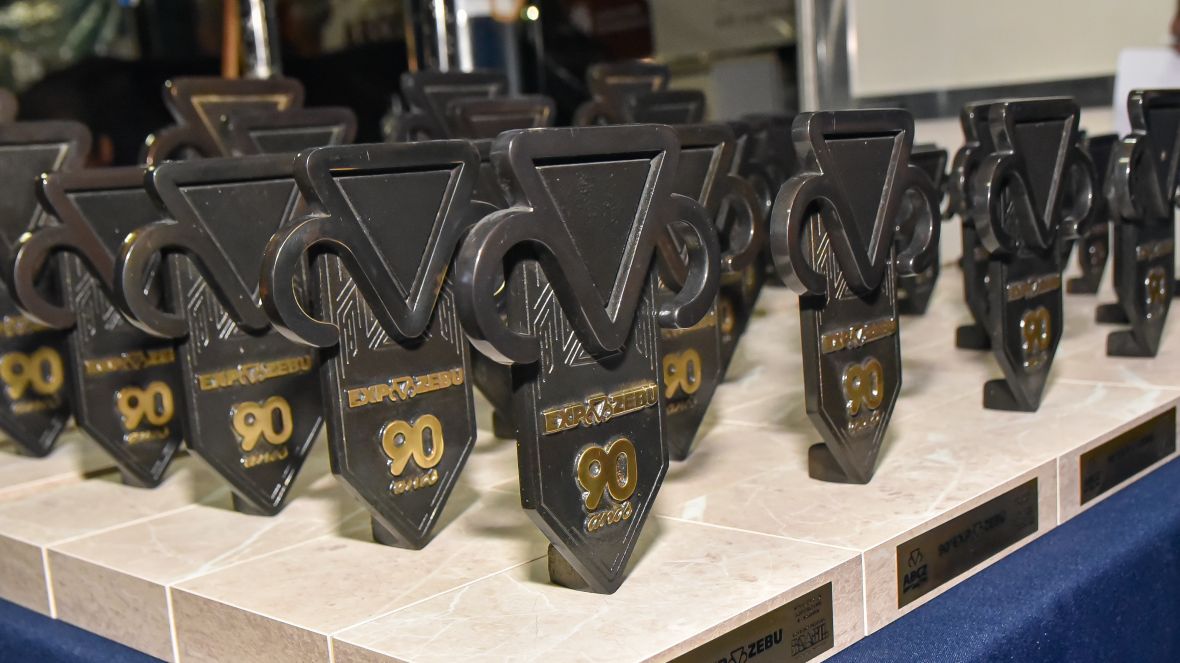 90ª ExpoZebu premia as matrizes campeãs do 45º Concurso Leiteiro