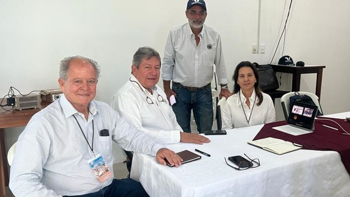 No México, Vice-Presidentes da ABCZ participam de reunião com representantes da Asociación Mexicana de Criadores de Cebú (AMCC) e Servicio Nacional de Sanidad, Inocuidad y Calidad (Senasica)