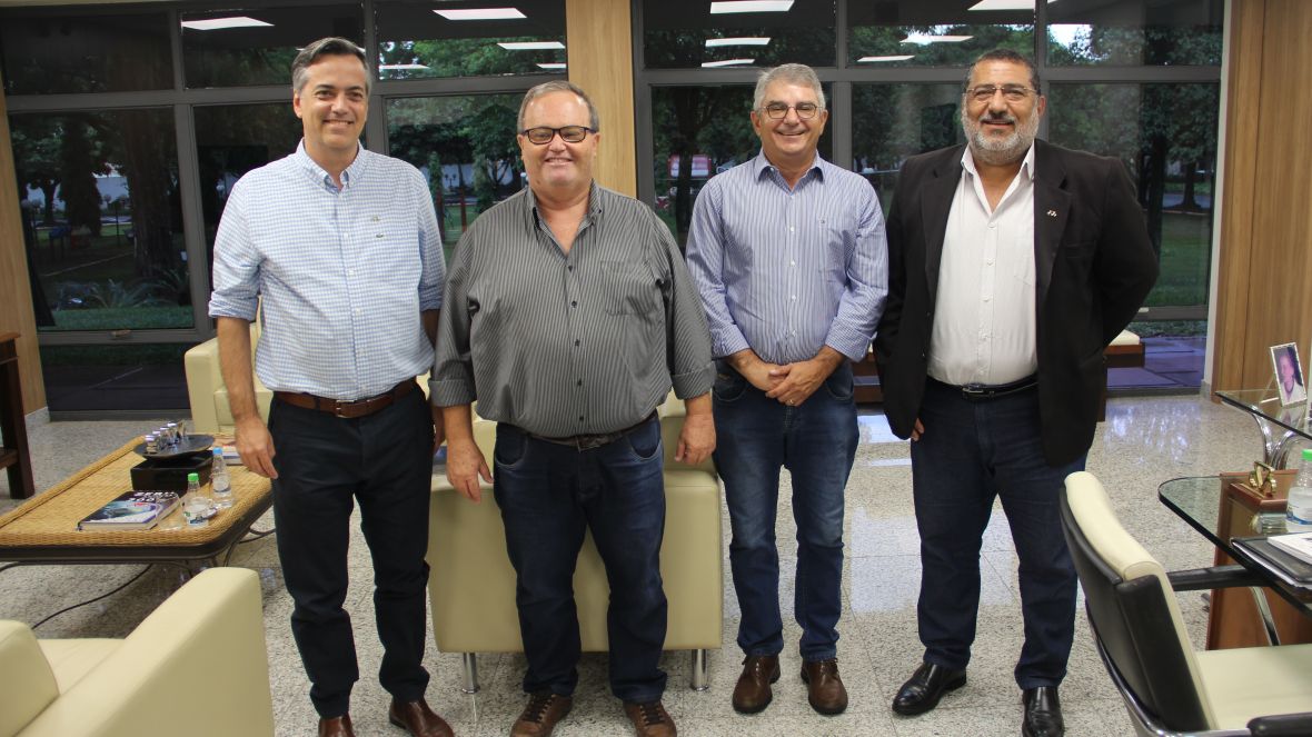 ABCZ recebe visita do vice-prefeito de Uberaba