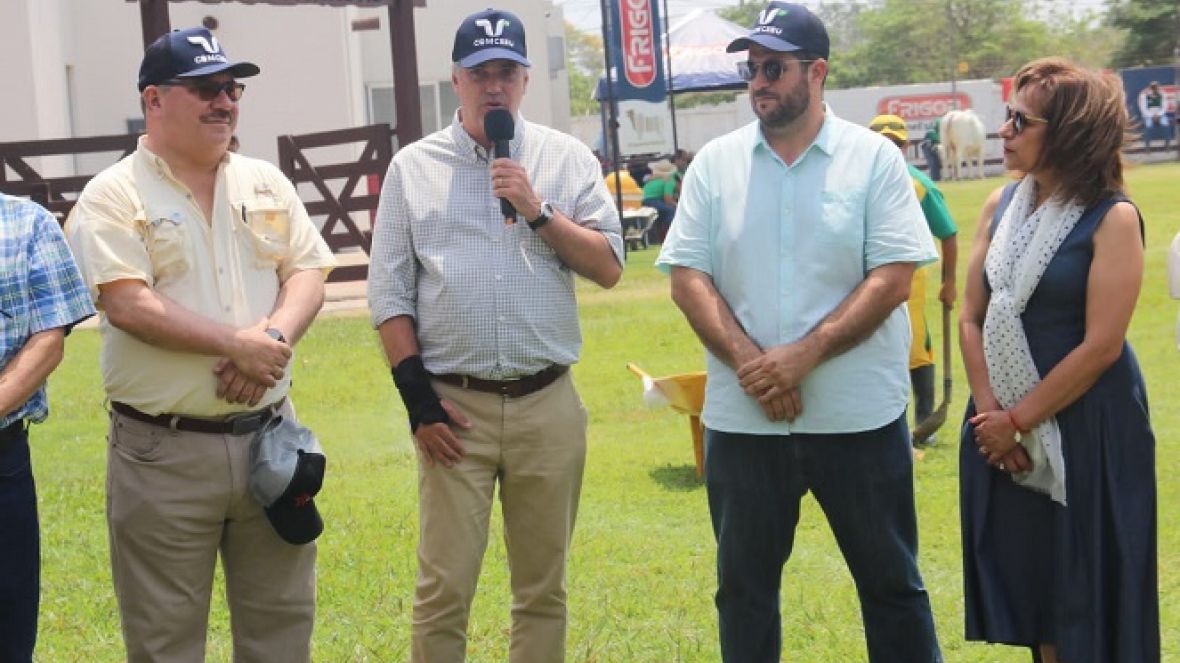 ABCZ na Bolívia: Diretoria realiza lançamento internacional do Comcebu 2024