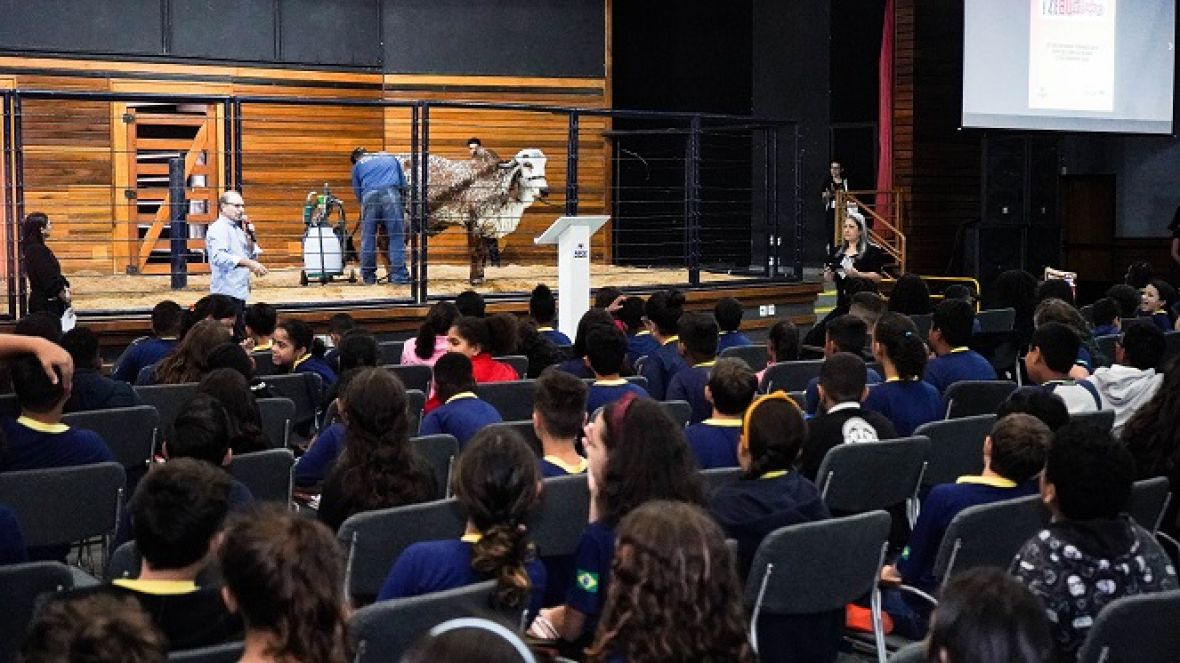88ª ExpoZebu: Museu do Zebu apresenta oitava edição da revista Turma do Zebuzinho