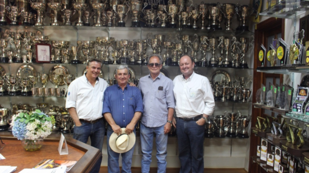Presidente da ABCZ participa de almoço em sua homenagem em Tabapuã