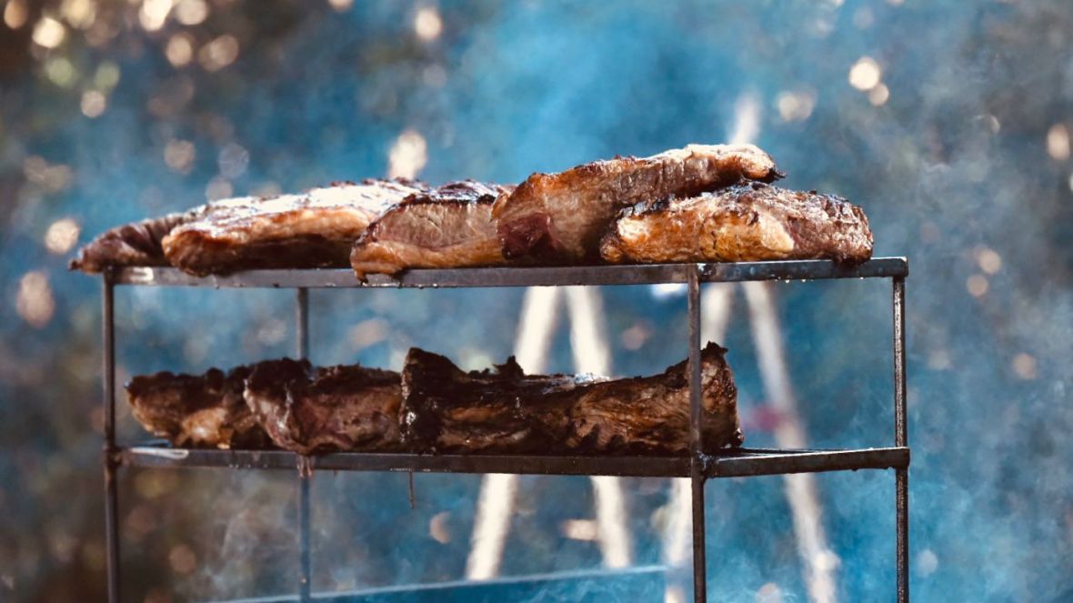 88ª ExpoZebu: chefes de cozinha preparam pratos exclusivos utilizando carne e leite de Zebu durante ‘Zebu na Brasa’