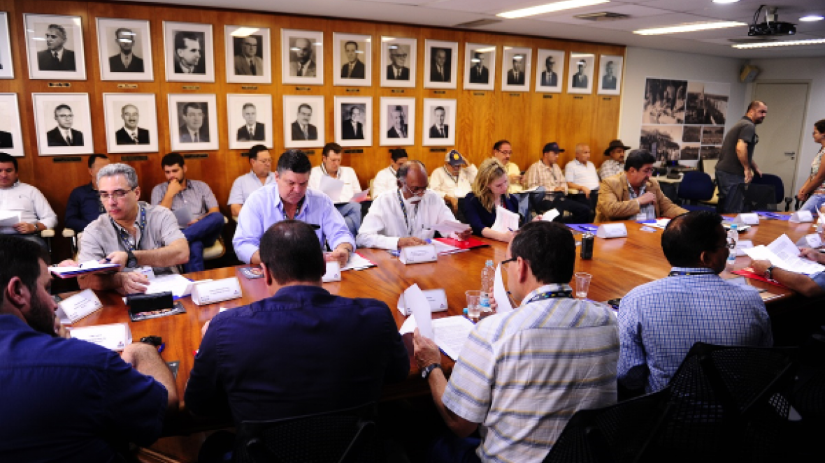 ABCZ sedia reunião da Federação Internacional de Criadores de Zebu