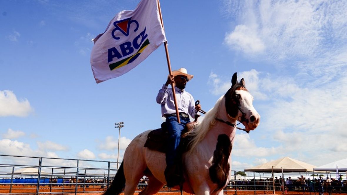 ABCZ Equishow 2023 é aberta oficialmente em Uberaba