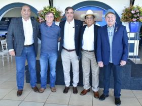 ABCZ parabeniza Sociedade Rural do Paraná pelos 77 anos de trabalho
