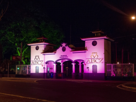 Parque Fernando Costa recebe iluminação especial para ?Dia Internacional da Mulher?