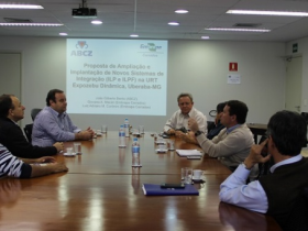 Durante reunião, ABCZ e Embrapa estudam novas parcerias