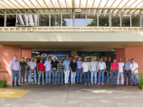 Presidente da ABCZ recebe tratadores da Expoinel Minas