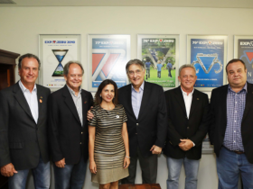 ExpoZebu 2018: governador de MG anuncia linha especial para compra de touros PO