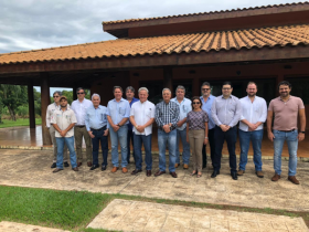 Diretoria da ABCZ visita Fazenda Experimental e Fazu