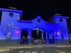 ABCZ fica iluminada de azul durante ‘Novembro Azul’