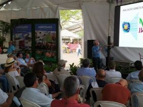 Técnico de campo da ABCZ participa de exposição na Colômbia