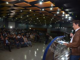 9ª ExpoGenética é aberta oficialmente com lançamento simultâneo de sumários  