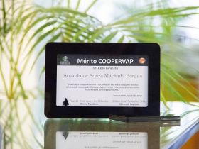 Coopervap homenageia presidente da ABCZ