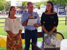 Arnaldo Manuel Machado Borges lança livro no Parque Fernando Costa 