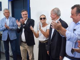 Vice-presidente da ABCZ Arnaldo Manuel de Souza Machado Borges é homenageado durante a abertura da 89ª ExpoZebu 
