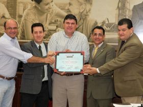 Câmara Municipal reconhece atuação da FAZU 