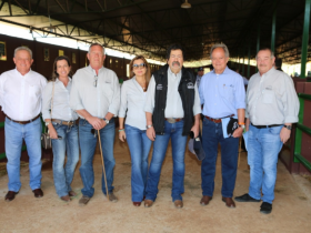 Presidente e diretor da ABCZ participam de Leilão Casa Branca Agropastoril
