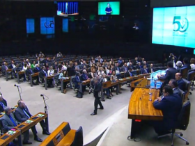Presidente do Conselho Técnico da ABCZ participa de sessão solene na Câmara dos Deputados